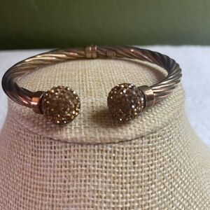 NWOT Twisted Cable Cuff Bracelet With Rhinestones